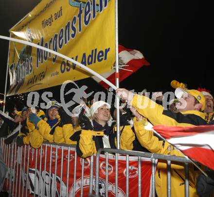 Schi Nordisch. Weltcup Schispringen. Fans von Thomas Morgenstern. Villach am 14.12.2007
Foto: Kuess
---
pressefotos, pressefotografie, kuess, qs, qspictures, sport, bild, bilder, bilddatenbank