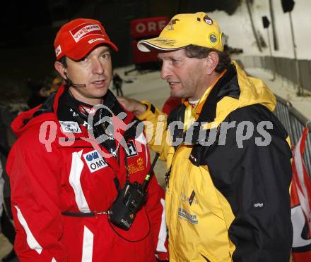 Schi Nordisch. Weltcup Schispringen. Trainer Alex Pointner mit Vater Morgenstern. Villach am 14.12.2007
Foto: Kuess
---
pressefotos, pressefotografie, kuess, qs, qspictures, sport, bild, bilder, bilddatenbank