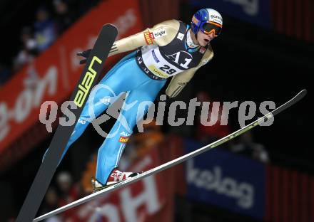 Schi Nordisch. Weltcup Schispringen. Robert Kranjec (SLO). Villach am 14.12.2007
Foto: Kuess
---
pressefotos, pressefotografie, kuess, qs, qspictures, sport, bild, bilder, bilddatenbank