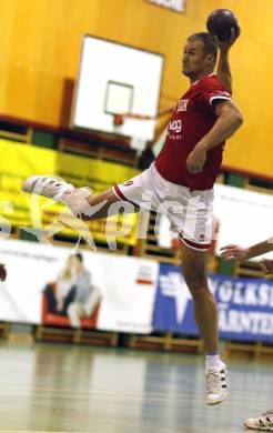 Handball Bundesliga. SC Ferlach gegen HCK 59. Ivica Zubac (HCK). Ferlach, am 15.12.2007.
Foto: Kuess
---
pressefotos, pressefotografie, kuess, qs, qspictures, sport, bild, bilder, bilddatenbank