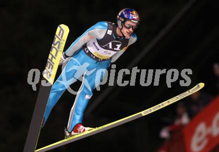 Schi Nordisch. Weltcup Schispringen. Adam Malysz (POL). Villach am 14.12.2007
Foto: Kuess
---
pressefotos, pressefotografie, kuess, qs, qspictures, sport, bild, bilder, bilddatenbank