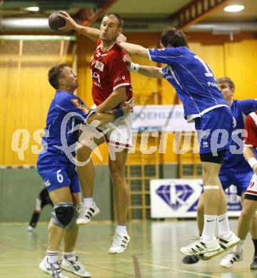 Handball Bundesliga. SC Ferlach gegen HCK 59.  Jani Kontrec, Dean Pomorisac (Ferlach), Ivica Zubac (HCK). Ferlach, am 15.12.2007.
Foto: Kuess
---
pressefotos, pressefotografie, kuess, qs, qspictures, sport, bild, bilder, bilddatenbank