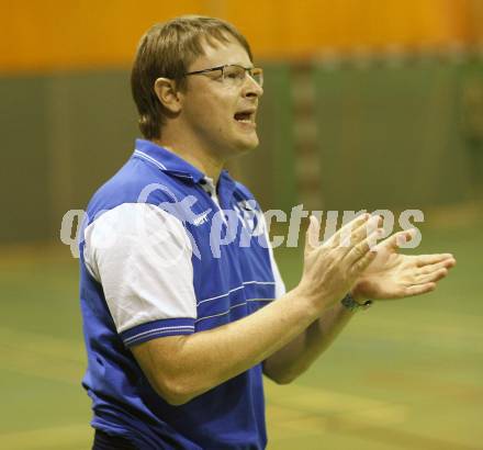 Handball Bundesliga. SC Ferlach gegen HCK 59. Trainer Christian Cijan (Ferlach). Ferlach, am 15.12.2007.
Foto: Kuess
---
pressefotos, pressefotografie, kuess, qs, qspictures, sport, bild, bilder, bilddatenbank