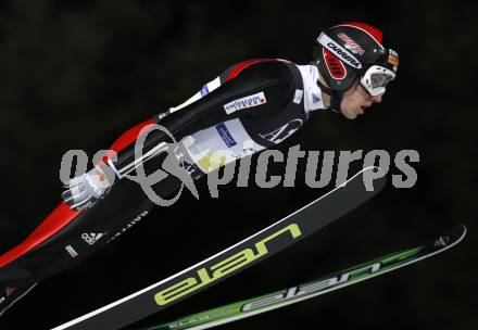 Schi Nordisch. Weltcup Schispringen. Simon Amman (SUI). Villach am 14.12.2007
Foto: Kuess
---
pressefotos, pressefotografie, kuess, qs, qspictures, sport, bild, bilder, bilddatenbank