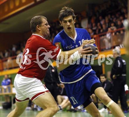 Handball Bundesliga. SC Ferlach gegen HCK 59.  Dean Pomorisac (Ferlach), Armin Baeck (HCK). Ferlach, am 15.12.2007.
Foto: Kuess
---
pressefotos, pressefotografie, kuess, qs, qspictures, sport, bild, bilder, bilddatenbank