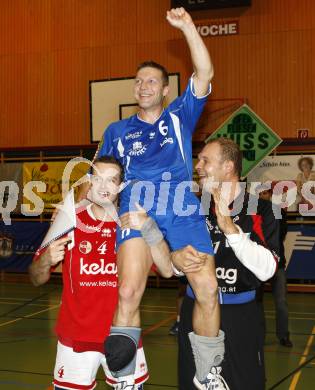 Handball Bundesliga. SC Ferlach gegen HCK 59.  Abschiedsspiel von Jani Kontrec. Patrick Jochum (HCK), Jani Kontrec (Ferlach), Matthias Lippitsch (HCK). Ferlach, am 15.12.2007.
Foto: Kuess
---
pressefotos, pressefotografie, kuess, qs, qspictures, sport, bild, bilder, bilddatenbank