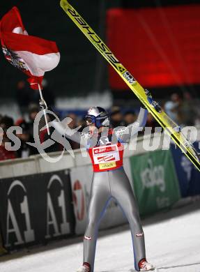 Schi Nordisch. Weltcup Schispringen. Siegerehrung. Thomas Morgenstern (AUT). Villach, am 13.12.2007.
Foto: Kuess
---
pressefotos, pressefotografie, kuess, qs, qspictures, sport, bild, bilder, bilddatenbank