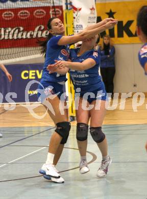 Volleyball Challenge Cup. ATSC Wildcats gegen Muszyna (POL). Mojca Dolinar, Maja Praeprost (Wildcats). Klagenfurt, am 16.12.2007.
Foto: Kuess
---
pressefotos, pressefotografie, kuess, qs, qspictures, sport, bild, bilder, bilddatenbank