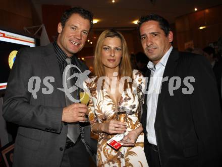 Sportlerwahl, Sportgala 2007. Armin und Bettina Assinger, Peter Samselnig (T-Mobile). Velden, am 17.12.2007.
Foto: Kuess
---
pressefotos, pressefotografie, kuess, qs, qspictures, sport, bild, bilder, bilddatenbank