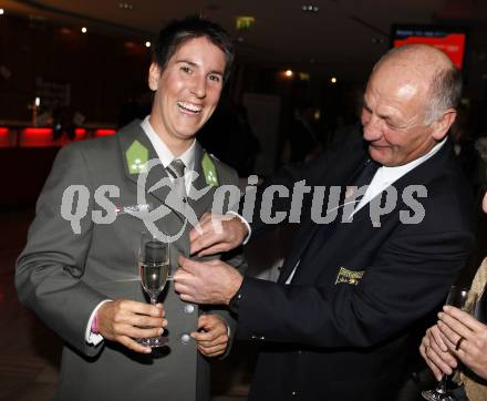 Sportlerwahl, Sportgala 2007. Petra Schlitzer, Joe Tiger Pachler. Velden, am 17.12.2007.
Foto: Kuess
---
pressefotos, pressefotografie, kuess, qs, qspictures, sport, bild, bilder, bilddatenbank