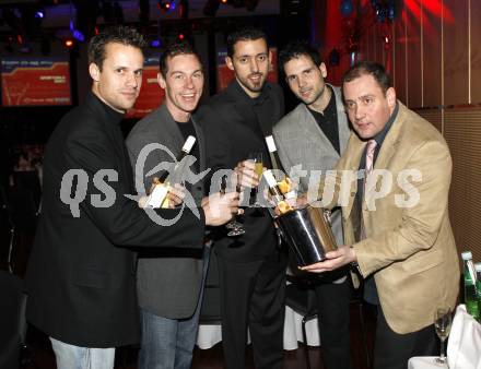 Sportlerwahl, Sportgala 2007. Volleyball. Mannschaft des Jahres 2007 SK Aich/Dob. Miha Kosl, Nejc Pusnik, Stefan Gruber, David Slatinsek, Manager Martin Micheu. Velden, am 17.12.2007.
Foto: Kuess
---
pressefotos, pressefotografie, kuess, qs, qspictures, sport, bild, bilder, bilddatenbank