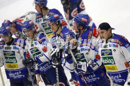 EBEL. Eishockey Bundesliga. VSV gegen Black Wings Linz. Enttaeuschung beim VSV. Villach, am 26.12.2007.
Foto: Kuess
---
pressefotos, pressefotografie, kuess, qs, qspictures, sport, bild, bilder, bilddatenbank