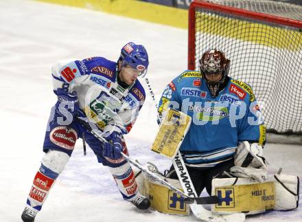 EBEL. Eishockey Bundesliga. VSV gegen Black Wings Linz. Roland Kaspitz (VSV), Juergen Penker (Linz). Villach, am 26.12.2007.
Foto: Kuess
---
pressefotos, pressefotografie, kuess, qs, qspictures, sport, bild, bilder, bilddatenbank