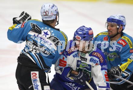 EBEL. Eishockey Bundesliga. VSV gegen Black Wings Linz. Wolfgang Kromp (VSV), Rob Shearer, Kent Salfi (Linz). Villach, am 26.12.2007.
Foto: Kuess
---
pressefotos, pressefotografie, kuess, qs, qspictures, sport, bild, bilder, bilddatenbank