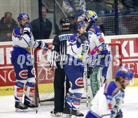 EBEL. Eishockey Bundesliga. VSV gegen Black Wings Linz. Enttaeuschung beim (VSV). Villach, am 26.12.2007.
Foto: Kuess
---
pressefotos, pressefotografie, kuess, qs, qspictures, sport, bild, bilder, bilddatenbank