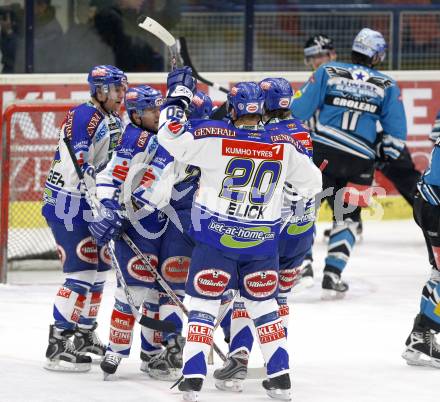 EBEL. Eishockey Bundesliga. VSV gegen Black Wings Linz. Torjubel  (VSV). Villach, am 26.12.2007.
Foto: Kuess
---
pressefotos, pressefotografie, kuess, qs, qspictures, sport, bild, bilder, bilddatenbank