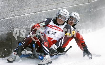 Rodeln. Oesterreichische Meisterschaft. Guido Hilgarter (ATUS Ferndorf, Kaernten), Jan Huber (ASVOE Rosenau, Oberoesterreich). Frantschach, am 29.12.2007
Foto: Kuess
---
pressefotos, pressefotografie, kuess, qs, qspictures, sport, bild, bilder, bilddatenbank