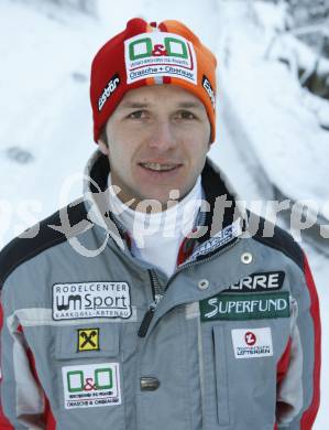 Rodeln. Oesterreichische Meisterschaft. Gerhard Muehlbacher (RV Golling, Salzburg). Frantschach, am 29.12.2007
Foto: Kuess
---
pressefotos, pressefotografie, kuess, qs, qspictures, sport, bild, bilder, bilddatenbank