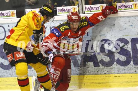 EBEL. Erste Bank Eishockey Bundesliga. KAC gegen Vienna Capitals. David Schuller(KAC), Dan Bjornlie (Caps). Klagenfurt, am 30.12.2007.
Foto: Kuess
---
pressefotos, pressefotografie, kuess, qs, qspictures, sport, bild, bilder, bilddatenbank