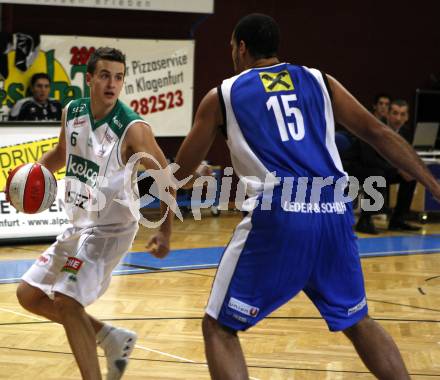 Basketball Bundesliga. Woerthersee Piraten gegen UBSC Graz. Marco Breithuber (Piraten), Jasmin Trifunovic (Graz). Klagenfurt, am 3.1.2008.
Foto: Kuess
---
pressefotos, pressefotografie, kuess, qs, qspictures, sport, bild, bilder, bilddatenbank