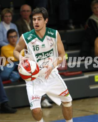 Basketball Bundesliga. Woerthersee Piraten gegen UBSC Graz. Edgar Allesch (Piraten). Klagenfurt, am 3.1.2008.
Foto: Kuess
---
pressefotos, pressefotografie, kuess, qs, qspictures, sport, bild, bilder, bilddatenbank