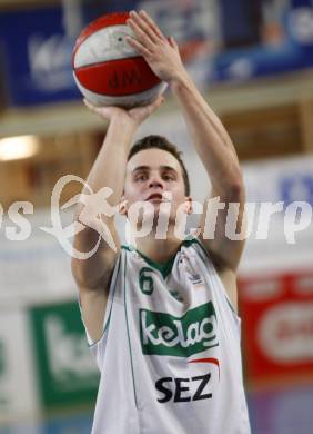 Basketball Bundesliga. Woerthersee Piraten gegen UBSC Graz. Marco Breithuber (Piraten). Klagenfurt, am 3.1.2008.
Foto: Kuess
---
pressefotos, pressefotografie, kuess, qs, qspictures, sport, bild, bilder, bilddatenbank