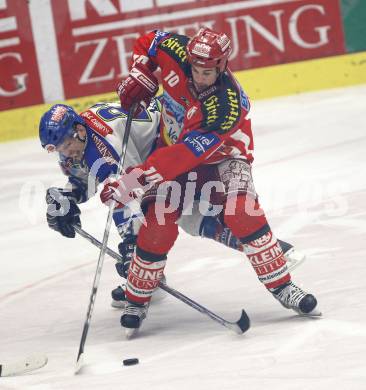 EBEL. Eishockey Bundesliga. VSV gegen KAC. Gerd Acker (VSV), Warren Norris (KAC). Villach, am 4.1.2008.
Foto: Kuess
---
pressefotos, pressefotografie, kuess, qs, qspictures, sport, bild, bilder, bilddatenbank