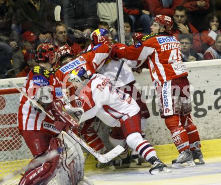 EBEL. Eishockey Bundesliga. KAC gegen EC Red Bull Salzburg. Kirk Furey und David Schuller(KAC), nehmen Dieter Kalt (Salzburg) in die Zange. Klagenfurt, am 6.1.2008.
Foto: Kuess
---
pressefotos, pressefotografie, kuess, qs, qspictures, sport, bild, bilder, bilddatenbank