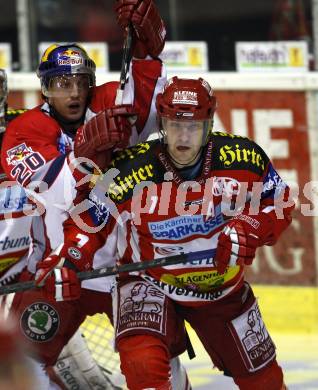 EBEL. Eishockey Bundesliga. KAC gegen EC Red Bull Salzburg. Herbert Ratz (KAC), Daniel Welser (Salzburg). Klagenfurt, am 6.1.2008.
Foto: Kuess
---
pressefotos, pressefotografie, kuess, qs, qspictures, sport, bild, bilder, bilddatenbank