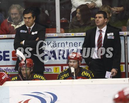 EBEL. Eishockey Bundesliga. KAC gegen EC Red Bull Salzburg. Trainer Many Viveiros, Co-Trainer Mario Schaden (KAC). Klagenfurt, am 6.1.2008.
Foto: Kuess
---
pressefotos, pressefotografie, kuess, qs, qspictures, sport, bild, bilder, bilddatenbank