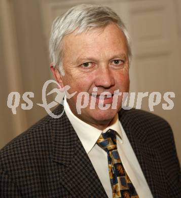 Fussball Expertenrunde. Thomas Partl, Praesident Kaerntner Fussballverband. Klagenfurt, am 8.1.2008.
Foto: Kuess
---
pressefotos, pressefotografie, kuess, qs, qspictures, sport, bild, bilder, bilddatenbank