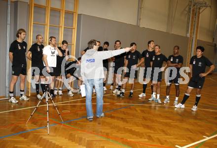 Fussball Bundesliga. Trainigsstart SK Austria Kaernten. Leistungsdiagnostischer Test. Klagenfurt, am 7.1.2008.
Foto: Kuess
---
pressefotos, pressefotografie, kuess, qs, qspictures, sport, bild, bilder, bilddatenbank