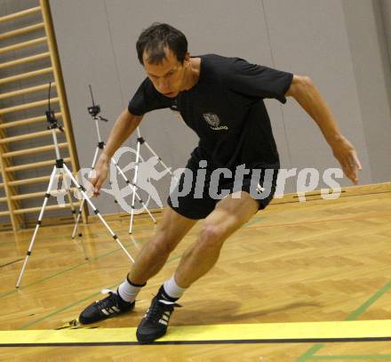 Fussball Bundesliga. Trainigsstart SK Austria Kaernten. Leistungsdiagnostischer Test. Krajic. Klagenfurt, am 7.1.2008.
Foto: Kuess
---
pressefotos, pressefotografie, kuess, qs, qspictures, sport, bild, bilder, bilddatenbank