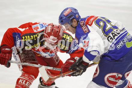 EBEL. Eishockey Bundesliga. VSV gegen KAC. Daniel Gauthier (VSV), Chad Hinz (KAC). Villach, am 11.1.2008.
Foto: Kuess
---
pressefotos, pressefotografie, kuess, qs, qspictures, sport, bild, bilder, bilddatenbank