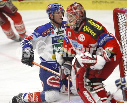 EBEL. Eishockey Bundesliga. VSV gegen KAC. Daniel Gauthier (VSV), Hannes Enzenhofer (KAC). Villach, am 11.1.2008.
Foto: Kuess
---
pressefotos, pressefotografie, kuess, qs, qspictures, sport, bild, bilder, bilddatenbank