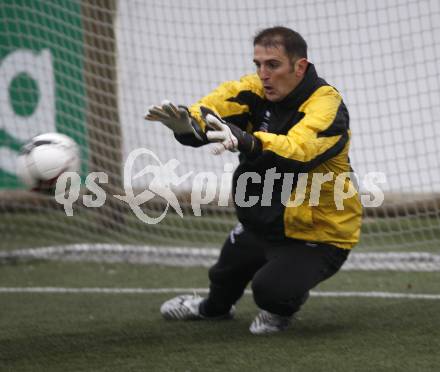 Fussball Bundesliga. SK Austria Kaernten. Training. Alexander Saric. Moosburg, am 18.1.2008.
Foto: Kuess
---
pressefotos, pressefotografie, kuess, qs, qspictures, sport, bild, bilder, bilddatenbank