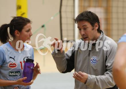 Volleyball OEVV Cup. ATSC Wildcats gegen Hartberg. Anna Hoedl, Trainer Helmut Voggenberger (Wildcats). Klagenfurt, am 20.1.2008.
Foto: Kuess 
---
pressefotos, pressefotografie, kuess, qs, qspictures, sport, bild, bilder, bilddatenbank