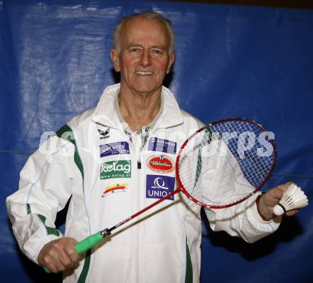 Fussball, Badminton. Gemeinsames Training SK Austria Kaernten, ASKOE Kelag Kaernten. Helmut Kreulitsch. Klagenfurt, am 21.1.2008.
Foto: Kuess
---
pressefotos, pressefotografie, kuess, qs, qspictures, sport, bild, bilder, bilddatenbank