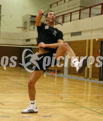 Fussball, Badminton. Gemeinsames Training SK Austria Kaernten, ASKOE Kelag Kaernten. Manuel Ortlechner. Klagenfurt, am 21.1.2008.
Foto: Kuess
---
pressefotos, pressefotografie, kuess, qs, qspictures, sport, bild, bilder, bilddatenbank