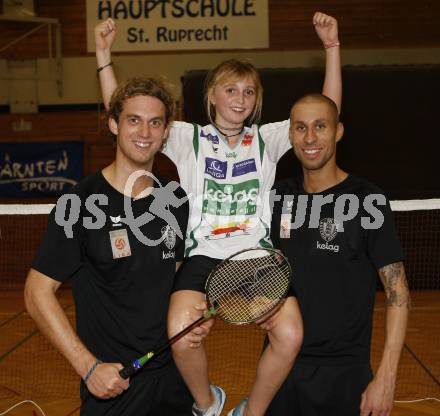 Fussball, Badminton. Gemeinsames Training SK Austria Kaernten, ASKOE Kelag Kaernten. Lukas Moessner, Elisa, Patrick Wolf. Klagenfurt, am 21.1.2008.
Foto: Kuess
---
pressefotos, pressefotografie, kuess, qs, qspictures, sport, bild, bilder, bilddatenbank