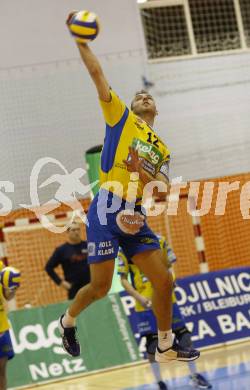 Volleyball. Challenge Cup. SK Aich/Dob gegen VC Rotterdam Nesselande.
Peter Polony (Aich/Dob). Prevalje, 23.1.2008
Foto: Kuess
---
pressefotos, pressefotografie, kuess, qs, qspictures, sport, bild, bilder, bilddatenbank