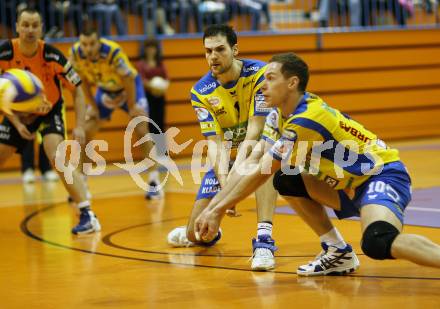 Volleyball. Challenge Cup. SK Aich/Dob gegen VC Rotterdam Nesselande.
David Slatinsek, Nejc Pusnik (Aich/Dob). Prevalje, 23.1.2008
Foto: Kuess
---
pressefotos, pressefotografie, kuess, qs, qspictures, sport, bild, bilder, bilddatenbank