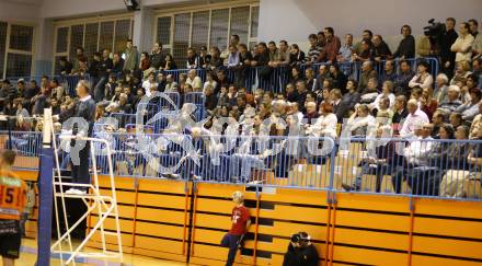 Volleyball. Challenge Cup. SK Aich/Dob gegen VC Rotterdam Nesselande.
Fans (Aich/Dob). Prevalje, 23.1.2008
Foto: Kuess
---
pressefotos, pressefotografie, kuess, qs, qspictures, sport, bild, bilder, bilddatenbank