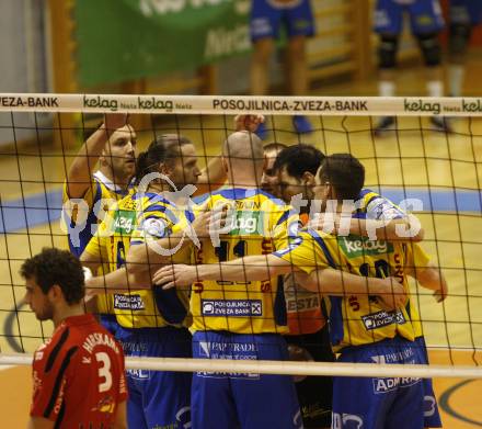 Volleyball. Challenge Cup. SK Aich/Dob gegen VC Rotterdam Nesselande.
Jubel Aich/Dob. Prevalje, 23.1.2008
Foto: Kuess
---
pressefotos, pressefotografie, kuess, qs, qspictures, sport, bild, bilder, bilddatenbank