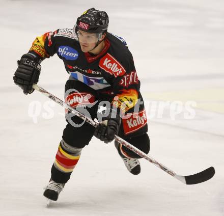 EBEL Eishockey Bundesliga. VSV gegen Vienna Capitals. Manuel Latusa (Caps). Villach, am 24.1.2008.
Foto: Kuess
---
pressefotos, pressefotografie, kuess, qs, qspictures, sport, bild, bilder, bilddatenbank