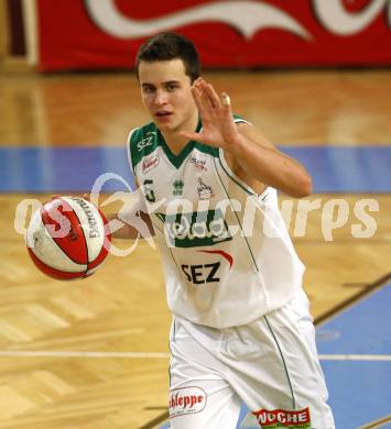 Basketball Bundesliga. Woerthersee Piraten gegen Kapfenberg Bulls. Marco Breithuber (Piraten). Klagenfurt, am 27.1.2008.
Foto: Kuess
---
pressefotos, pressefotografie, kuess, qs, qspictures, sport, bild, bilder, bilddatenbank