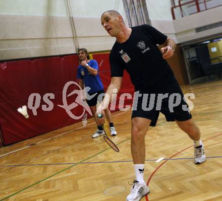 Fussball, Badminton. Gemeinsames Training SK Austria Kaernten, ASKOE Kelag Kaernten. Trainer Klaus Schmidt. Klagenfurt, am 21.1.2008.
Foto: Kuess
---
pressefotos, pressefotografie, kuess, qs, qspictures, sport, bild, bilder, bilddatenbank