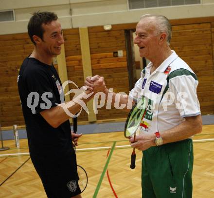 Fussball, Badminton. Gemeinsames Training SK Austria Kaernten, ASKOE Kelag Kaernten. Manuel Ortlechner, Helmut Kreulitsch. Klagenfurt, am 21.1.2008.
Foto: Kuess
---
pressefotos, pressefotografie, kuess, qs, qspictures, sport, bild, bilder, bilddatenbank