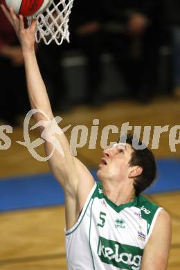 Basketball Bundesliga. Woerthersee Piraten gegen Kapfenberg Bulls. Selmir Husanovic (Piraten). Klagenfurt, am 27.1.2008.
Foto: Kuess
---
pressefotos, pressefotografie, kuess, qs, qspictures, sport, bild, bilder, bilddatenbank