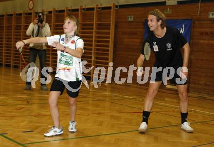 Fussball, Badminton. Gemeinsames Training SK Austria Kaernten, ASKOE Kelag Kaernten. Elisa Widowitz, Lukas Moessner. Klagenfurt, am 21.1.2008.
Foto: Kuess
---
pressefotos, pressefotografie, kuess, qs, qspictures, sport, bild, bilder, bilddatenbank